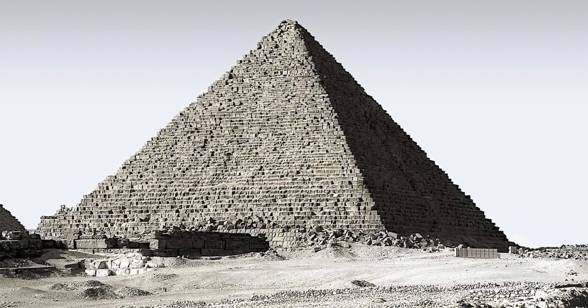 The Giza Pyramid: Mysteries, Secrets, and Fascinating Facts That Still Amaze the World